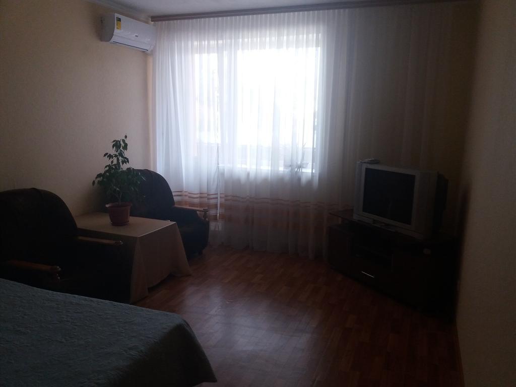 Apartment On Lenina 76 Togliatti Esterno foto